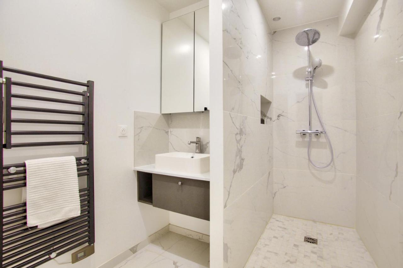 1 Bedroom Louvre Saint Honore Free Netflix Париж Екстериор снимка